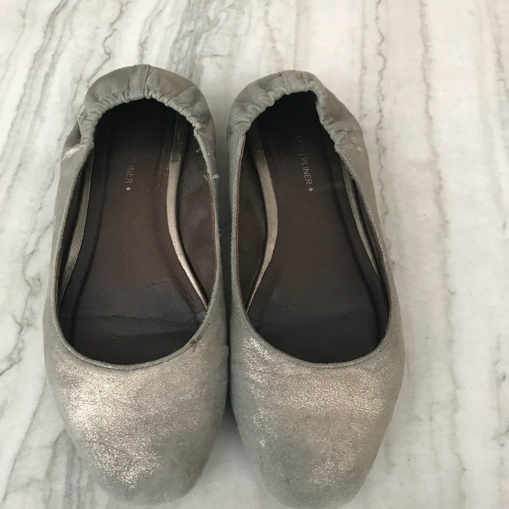 Donald Pliner Silver Flats